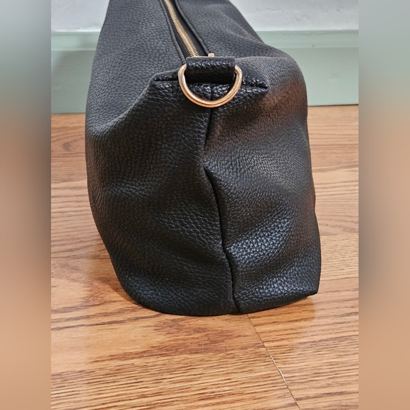 BEBE Textured Black Leather Insert Makeup Bag Rosegold Hardware - Picture 3 of 15